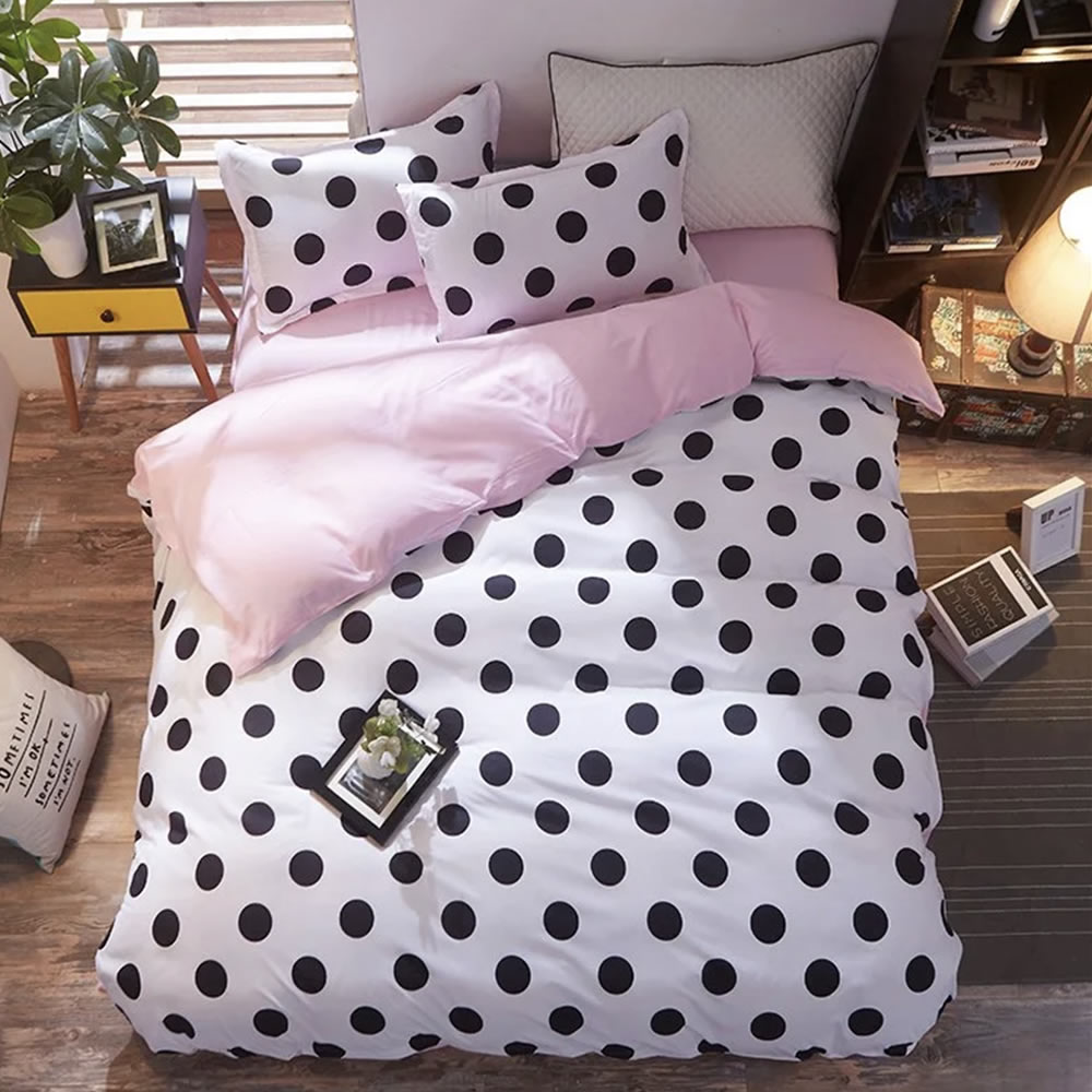polka dot bed linen