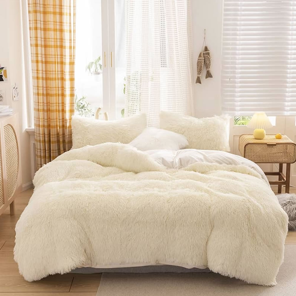 Luxury Plush Shaggy Bedding Sets: image 4