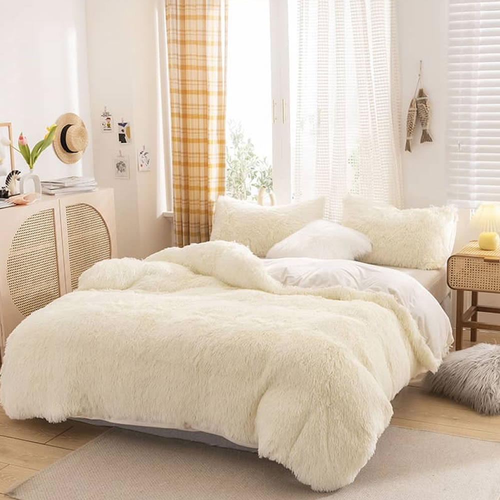 Luxury Plush Shaggy Bedding Sets: image 5