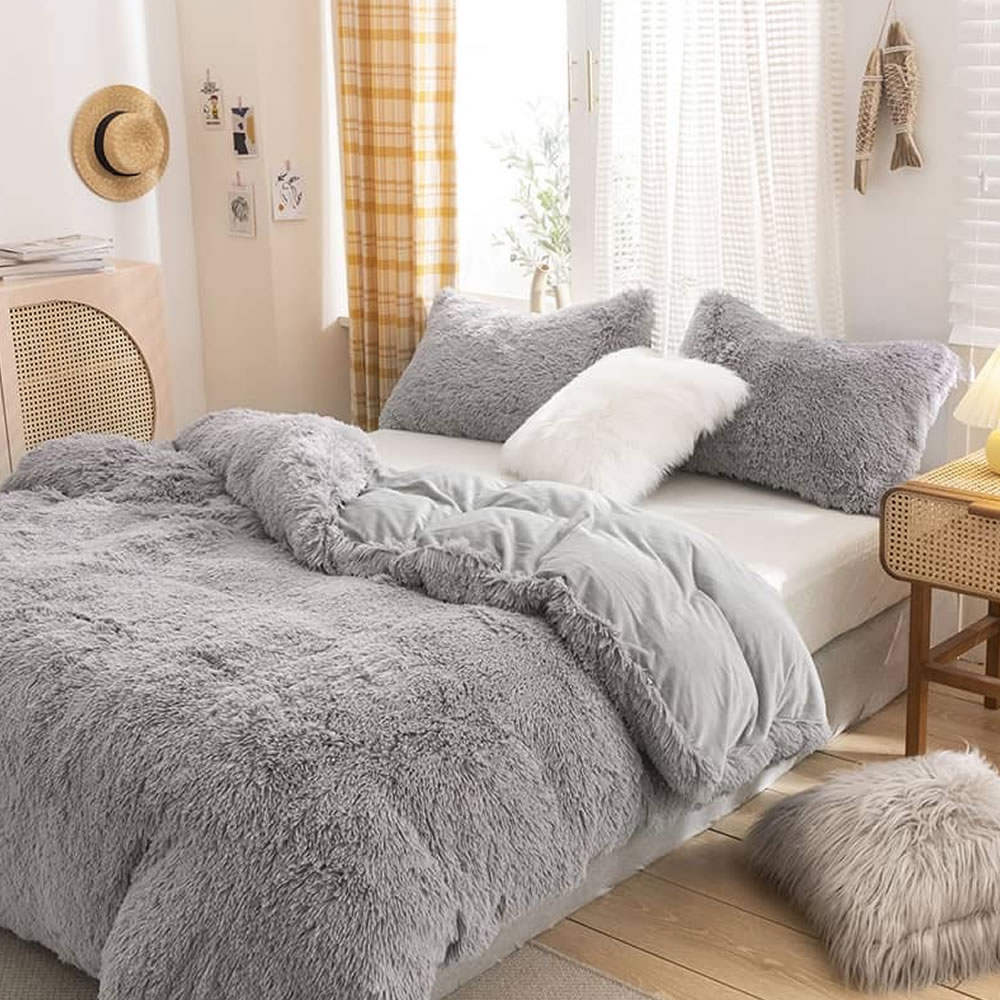 Luxury Plush Shaggy Bedding Sets: image 12