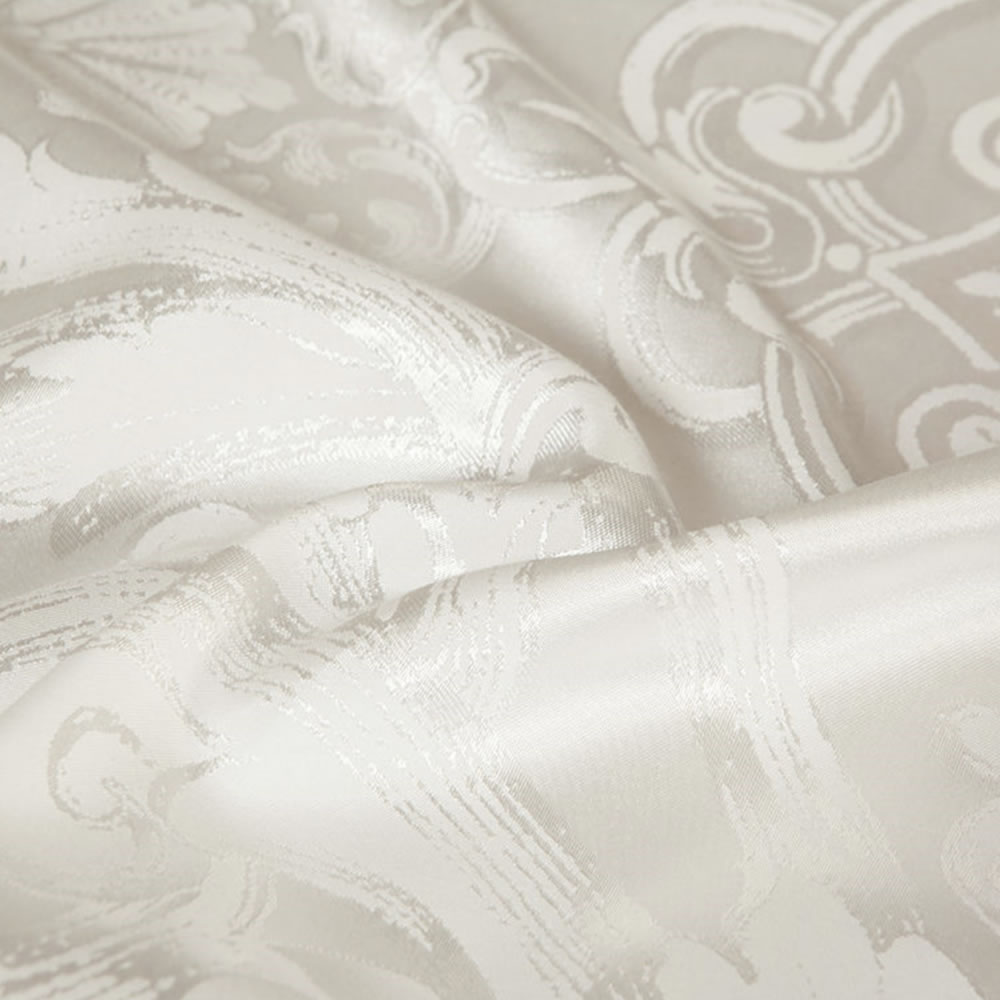 Luxury Bedding Set: image 14