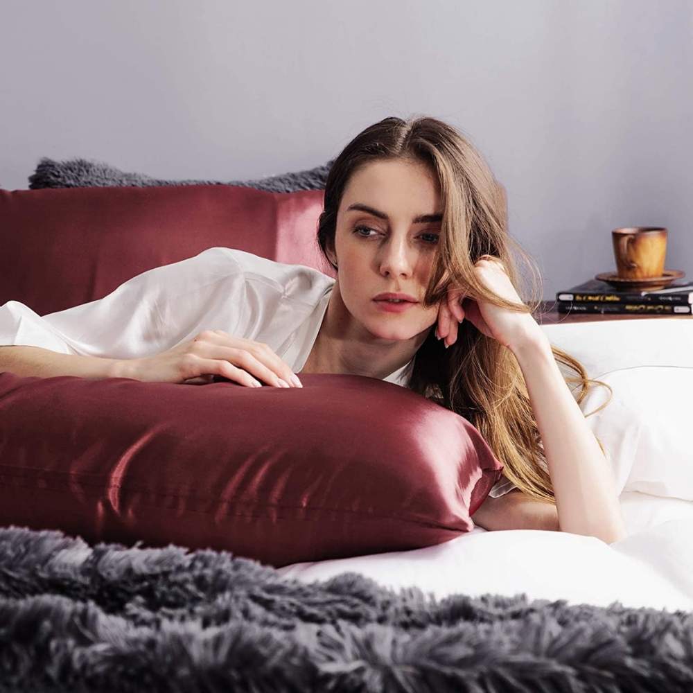 Satin Silk Pillowcase: image 14