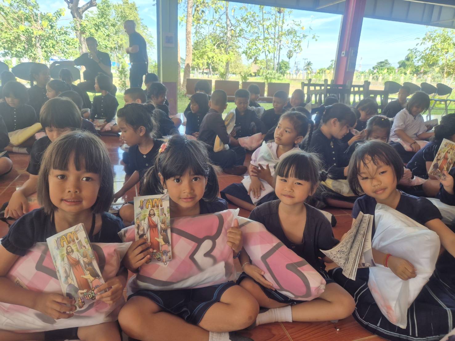 american bed linen donation to thailand children